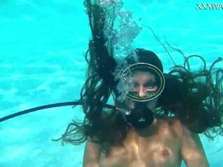 Nora shmandora onderwater dildo actie, volwassen film 0f