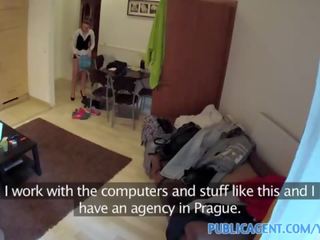 Publicagent ise filmitud video koos a hotell puhastaja. rohkem edasi ushotcams.com