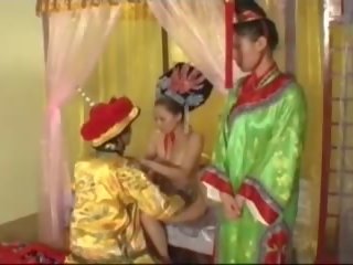 Chinez emperor fucks cocubines, gratis murdar film 7d